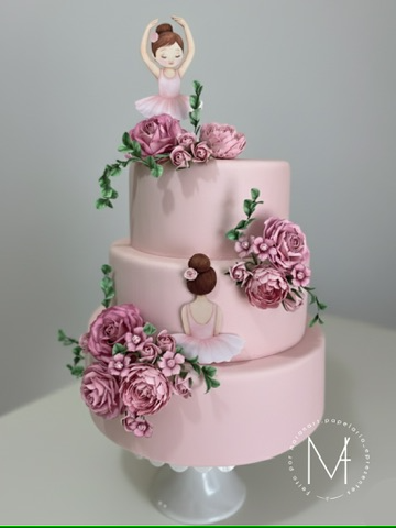 Topo de bolo Premium com bailarina e flores artesanais